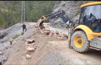 Alanya'da yollarda tamirat vakti