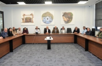 Başkan Özçelik tur operatörleri ile bir araya geldi