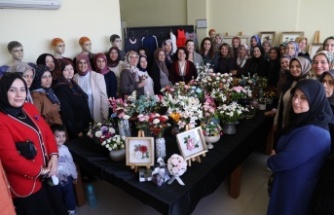 Yılın ilk el sanatları sergisi açıldı