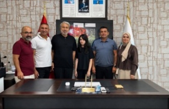 Türkiye birincisi öğrencisini ödüllendirdi!