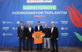 Bakan Kurum'a Alanyaspor forması!