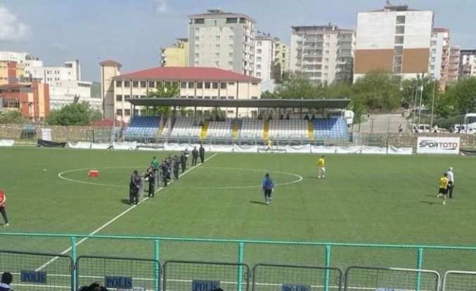 Siirt'te Alanyalı futbolculara çirkin saldırı