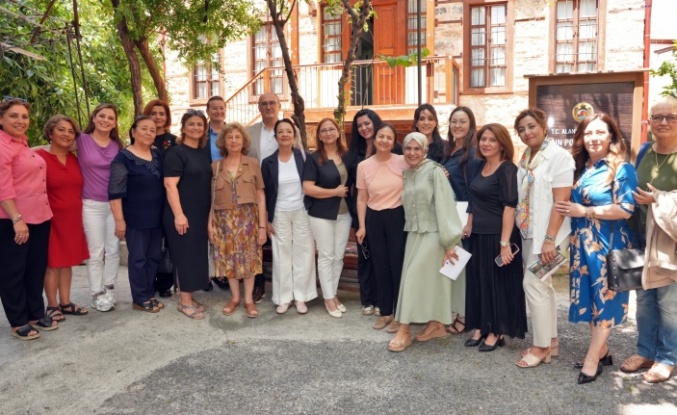 Alanya Belediyesi kadın buluşması düzenledi