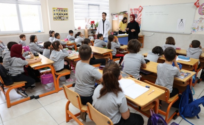 ALKÜ'lü öğrenciler miniklerin sağlığını taradı