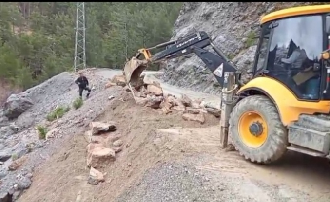 Alanya'da yollarda tamirat vakti