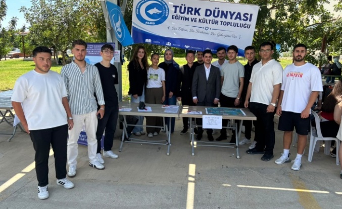 Alanya Ülkü Ocakları'ndan ALKÜ Bahar şenliklerine ziyaret