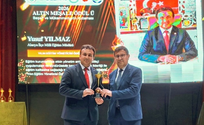 Yusuf Yılmaz'a yılın yöneticisi ödülü