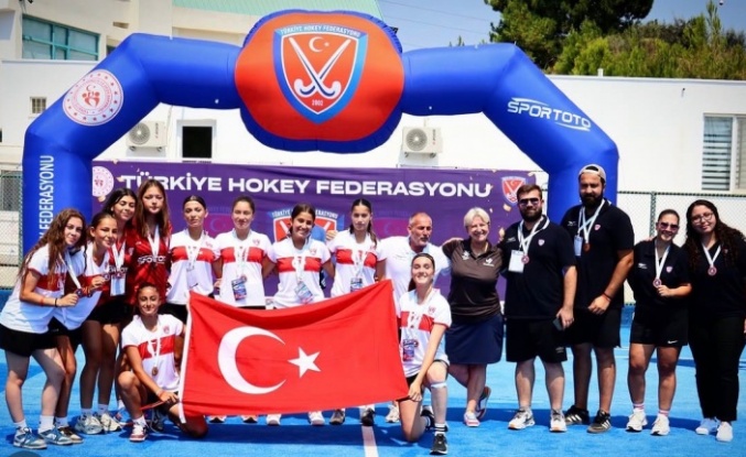 Gençlerden tarihi başarı!