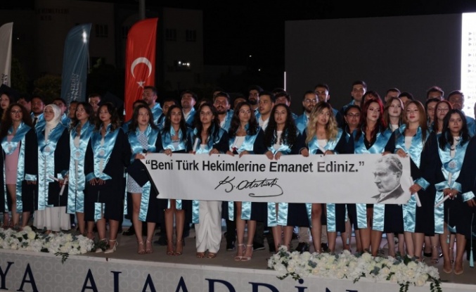 ALKÜ Tıp Fakültesi 4.dönem mezunlarını verdi!