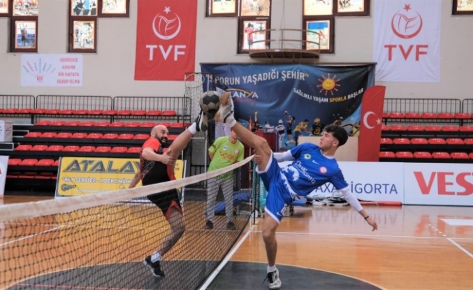 Geleneksel Futnet ayak tenisi turnuvası başlıyor!
