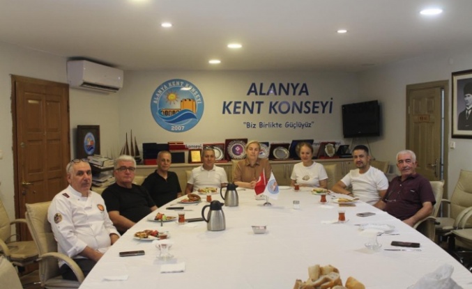 Turizmin emekçileri aynı masada!