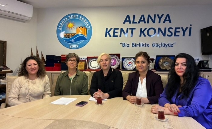 Alanya'da 25 Kasım etkinliği