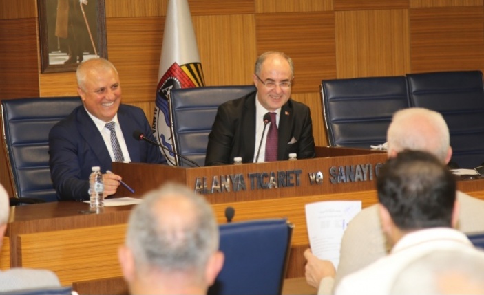 Defterdardan Alanya'nın iş dünyasına çağrı