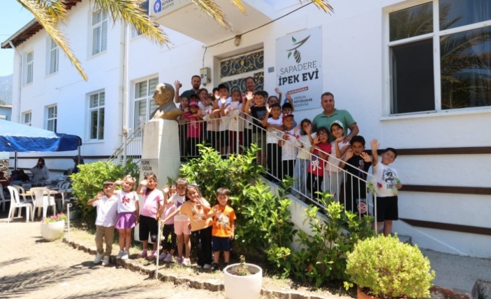 İlmek ilmek tarih: Sapadere ipek evi!
