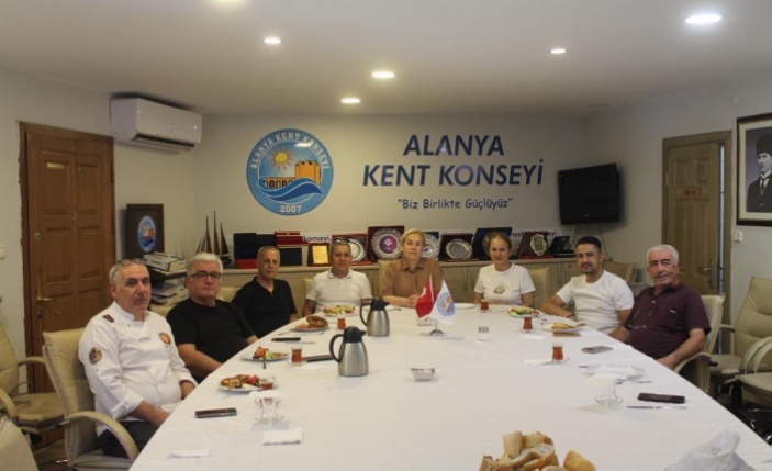 Turizmin emekçileri aynı masada!