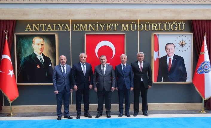 Başkan Erdem’den Antalya çıkarması