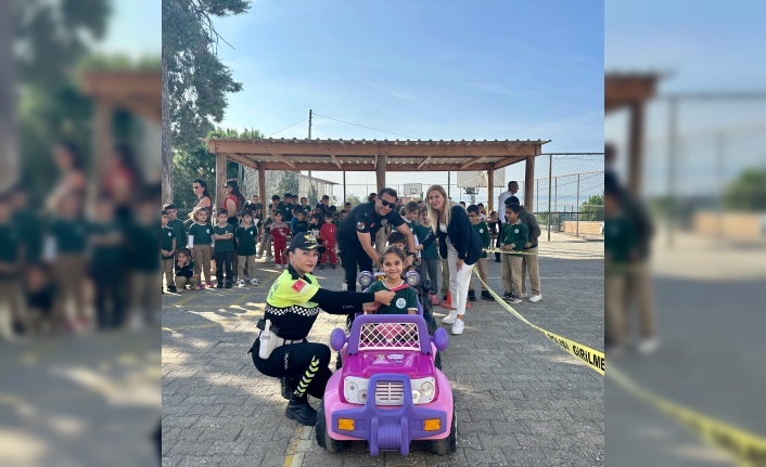 Öğrencilere uygulamalı trafik eğitimi