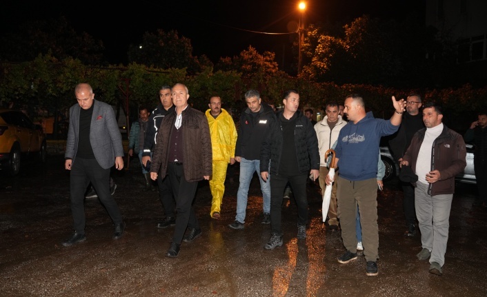 Başkan Özçelik sahada incelemelerde bulundu