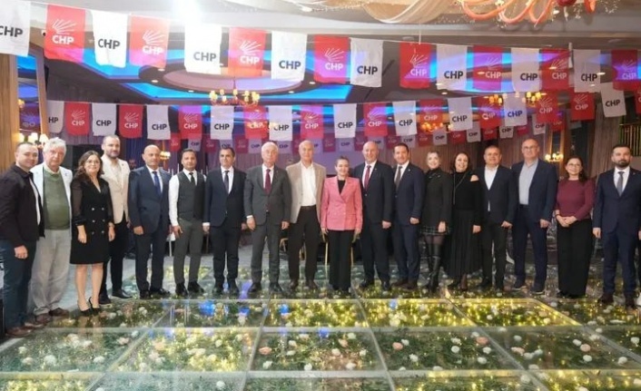 CHP'nin dayanışma yemeğinde Kandemir'den mesaj