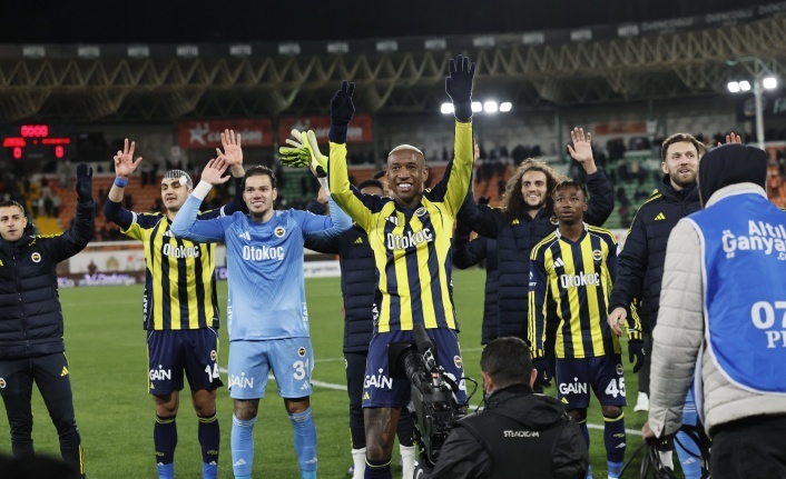 Fenerbahçe Alanya’da rehin kaldı