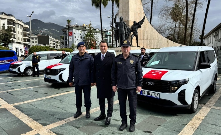 Alanya'nın güvenliğine 15 yeni araç takviyesi