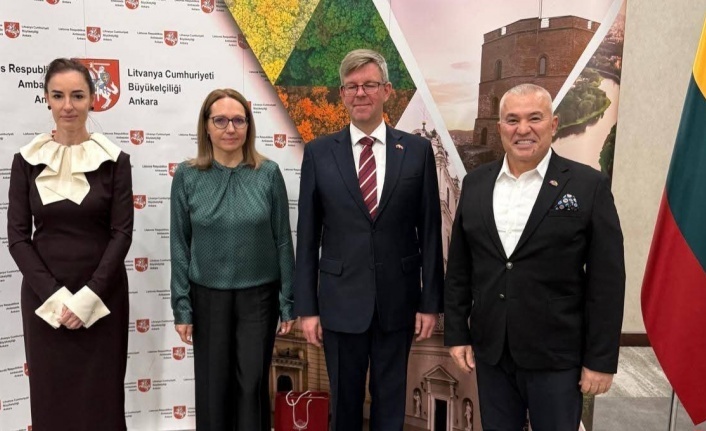 Şahin'in diplomatik temasları sürüyor