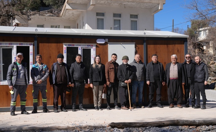 Alanya Belediyesi'nden Hüseyin Amcaya konteyner ev