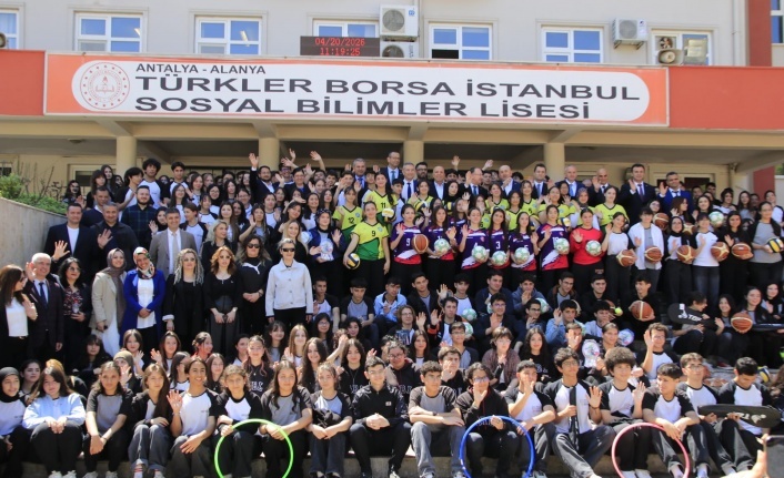 Çavuşoğlu öğrencilere söz verdi