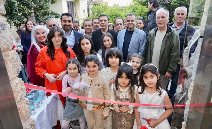 Çocukların resim sergisi heyecanı