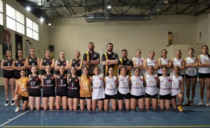 Alanya'da iki takım, tek gurur: MASK