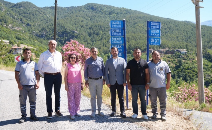 Alanya kırsalında tabela çalışması sürüyor