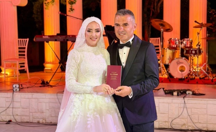 Muhtar Rasim Okyanus, Ayşe Tekin ile evlendi