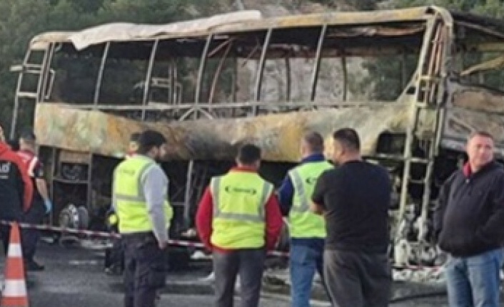 Otobüs faciası Alanya'ya ateş düşürdü! 3 ölü var