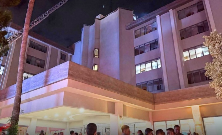 Alanya'da otelde korkutan yangın