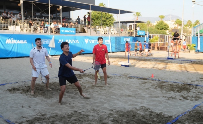 Air Badminton Türkiye şampiyonası Alanya’da başladı!