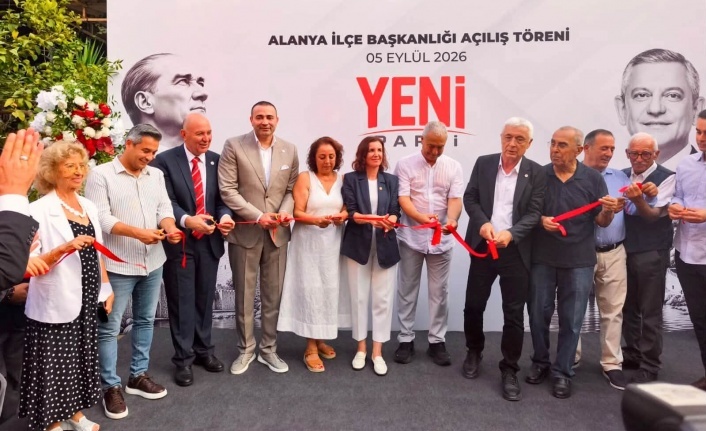 Yeni Parti Alanya İlçe Teşkilat binası açıldı