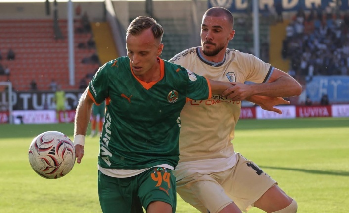 Alanyaspor evinde 2 puan bıraktı