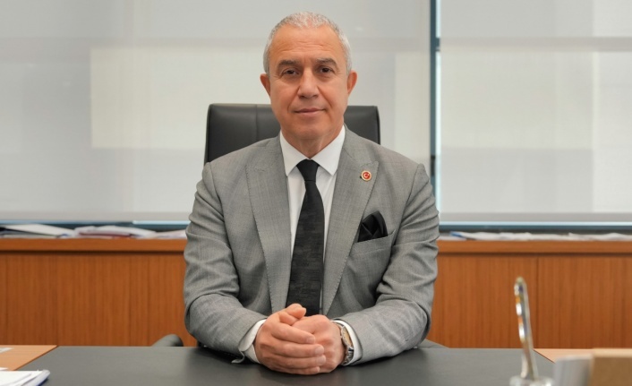 Başkan Özçelik'ten ihraç sonrası ilk açıklama