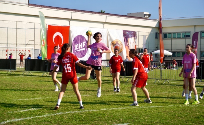 Hentbolun kalbi Alanya’da atıyor!